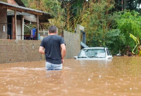 Ciclone extratropical deixa 4 mortos no RS e avança para SP voxpiaui